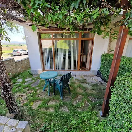 Restful, 1 Bed Apt, 4* Vineyards * Каблешково